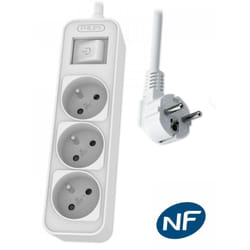MCL CHP2134W/19 multiprise 1,5 m 3 sortie(s) CA Intérieure Blanc