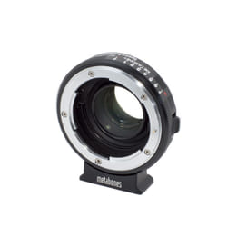 Metabones MB_SPNFG-BMPCC-B adaptateur d'objectifs d'appareil photo