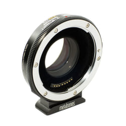 Metabones MB_SPEF-M43-BT4 adaptateur d'objectifs d'appareil photo