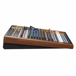 Tascam MODEL 16 table de mixage audio 16 canaux 20 - 30000 Hz Noir, Or, Bois - Vue supplémentaire 8