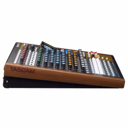 Tascam Model 12 12 canaux 20 - 20000 Hz Noir, Bois - Vue supplémentaire 7