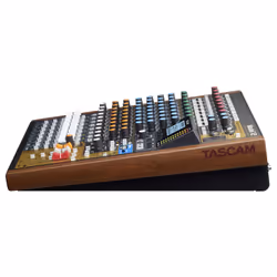 Tascam Model 12 12 canaux 20 - 20000 Hz Noir, Bois - Vue supplémentaire 8