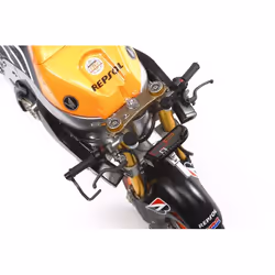 Tamiya Repsol Honda RC213V'14 Model de motocyclette Kit de montage 1:12 - Vue supplémentaire 5