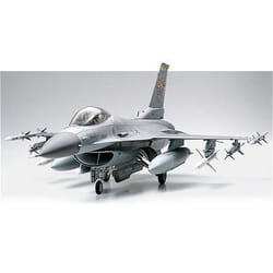 Maquette avion : Lockheed Martin F-16CJ Blk 50 : Fighting Falcon