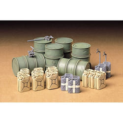 Tamiya German Fuel Drum Set pièce pour modèle à l'échelle et accessoires