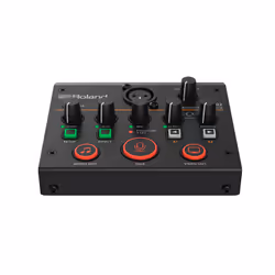 Roland UVC-02 Passerelle de conférence audio Noir