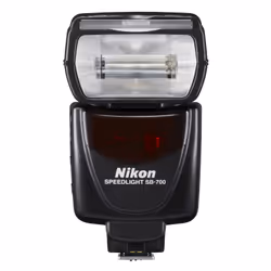 Nikon SB-700, 3,5 s, 360 g