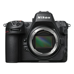 Nikon Z8 + NIKKOR 24-120/4 S MILC 45,7 MP CMOS 8256 x 5504 pixels Noir