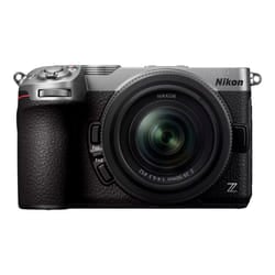 Nikon Z5IIC + 24-50mm f/4-6.3 MILC 24,5 MP CMOS 6048 x 4032 pixels Argent