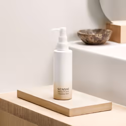 Sensai Absolute Silk Cleansing Milk Lait nettoyant Femmes 150 ml