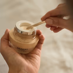 Sensai Ultimate The Eye Cream Crème pour les yeux Femmes 15 ml - Vue supplémentaire 4