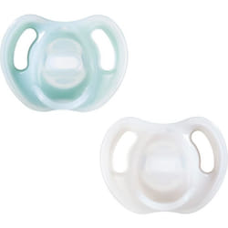 Sucettes - TOMMEE TIPPEE - Ultra-légères - 0-6 mois - Lot de 2 sucettes monobloc sans BPA