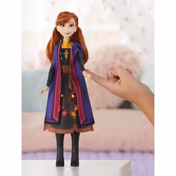 Hasbro E6952 poupée