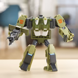 Hasbro Transformers Bumblebee Cyberverse Adventures - Robot Action Ultransformers Automatique Rack - Jouet Transformable 2 En 1