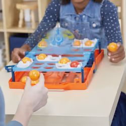 Hasbro Touché-Coulé Shots - Bataille Navale - Jeu De Societe De Stratégie
