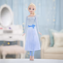 Hasbro F05945L0 poupée