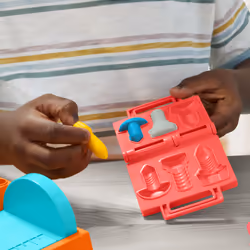 Play-Doh Stamp & Saw Tool Bench - Vue supplémentaire 13