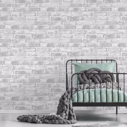Papier peint effet trompe l'oeil dans des tons clairs : un mur de briques pour habiller le mur de votre loft ou votre chambre ...