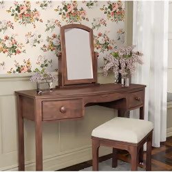 Décorez vos murs avec ce papier peint romantique, qui met en scène des bouquets sublimes de fleurs printanières sur fond sabl ...