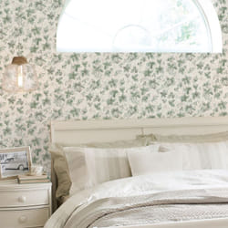 Laura Ashley - Papier peint intissé Autumn Leaves Sage 1005 x 52cm Vert