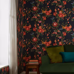 Un papier peint luxuriant, sur fond bleu profond, avec des petites branches chargées de fleurs sublimes et de fruits gorgés d ...
