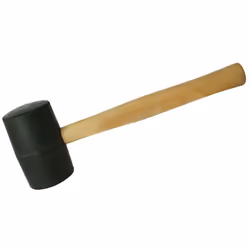 Tête en caoutchouc massif et manche en bois dur. Tête clavetée et collée. Pour frapper les ciseaux à bois sans onde de choc,  ...