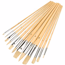 Soies naturelles, manche en bois. Pour les travaux de finition, d'apprêt et de peinture. Tailles des pointes de 2 mm à 12 mm.