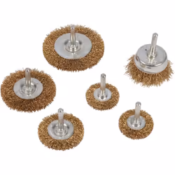Destinées aux perceuses. Queue de 6 mm. 2 brosses circulaires de 38 mm, 1 brosse boisseau de 50 mm, 3 brosses circulaires de  ...