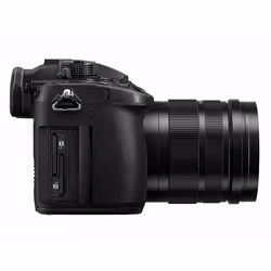 Panasonic Lumix DMC-GH5 + Leica 12-60mm MILC 20,3 MP Live MOS 5184 x 3888 pixels Noir