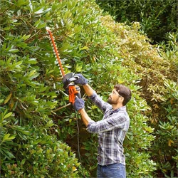 Black & Decker BEHTS451 taille-haie électrique Double-lame 550 W 2,65 kg - Vue supplémentaire 4