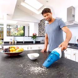 Black & Decker WDC115WA aspirateur de table Bleu, Blanc Sans sac
