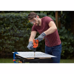 Black & Decker BEH200K-QS perceuse 2900 tr/min Sans clé 1,67 kg Noir, Orange - Vue supplémentaire 4