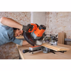 Scie à onglets composés Black&Decker BES710-QS