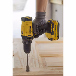 Perceuse Stanley SFMCD700C2K-QW; 18 V; 2x1,5 Ah accu.