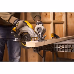 Scie circulaire sans fil Stanley SFMCS550B-XJ; 18 V (sans batterie et chargeur)