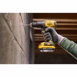 Ensemble d'outils Stanley SFMCK461D2T-QW (SFMCD715 + SFMCF810); 18 V; 2x2,0 Ah accu.