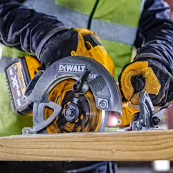 Scie circulaire sans fil DeWalt DCS578N-XJ; 54 V; (sans batterie et chargeur)