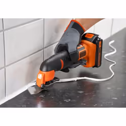 Outil Multi-fonction Black & Decker BDCOS18D1K-QW; 18 V; 1x2,0 Ah batterie. + accessoires