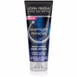 Le soin sans rinçage John Frieda Overnight Miracles apportera immédiatement à vos cheveux une bonne dose d’hydratation et de ...