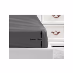 Drap housse 100% coton tissé serré 54 fils de coloris gris foncé. Avec bonnet de 25 cm. Pour lit 2 personnes. Lavable en mach ...