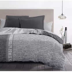 NEWSPAPER COMPREND : 1 HOUSSE DE COUETTE & 2 TAIES D'OREILLER - Microfibre / Doux & résistant FINITIONS - Housse de couette & ...