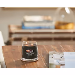 Yankee Candle Black Coconut bougie en cire Cylindre Noix de coco, Bois Noir 1 pièce(s)