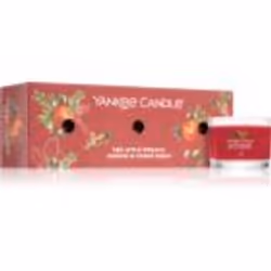 La bougie votive Yankee Candle Red Apple Wreath parfume votre intérieur d’une agréable odeur et crée ainsi une atmosphère cos ...
