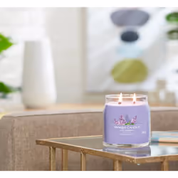 Yankee Candle Lilac Blossoms bougie en cire Cylindre Lavande, Lilas Lilas 1 pièce(s)