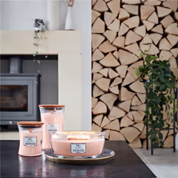 WoodWick Pressed Blooms & Patchouli bougie en cire Ellipse Carnation, Cèdre, Genévrier, Mousse, Fleur d'oranger, Patchouli, Tubéreuse, Vétiver Rose 1 pièce(s)