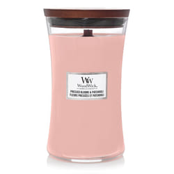 WoodWick Pressed Blooms & Patchouli bougie en cire Cylindre Carnation, Cèdre, Genévrier, Mousse, Fleur d'oranger, Patchouli, Tubéreuse, Vétiver Rose 1 pièce(s)