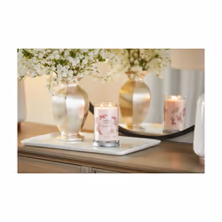 Yankee Candle Signature bougie en cire Cylindre Cerise, Vanille Rose 1 pièce(s)