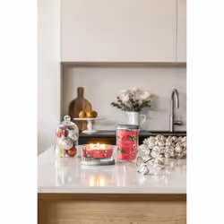 Yankee Candle 1743363E bougie en cire Rond Fruité Rouge, Argent 1 pièce(s)