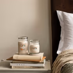 Yankee Candle 1759609E bougie en cire Rond Ambre, Pomme, Bergamote, CEDAR, Eucalyptus, Gingembre, Cuir, Citron, Musc, Muscade, Patchouli Beige 1 pièce(s) - Vue supplémentaire 4
