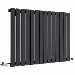 Le radiateur design horizontal Delta est doté d'une finition noire (RAL 9005) qui donne un aspect contemporain à votre espace ...